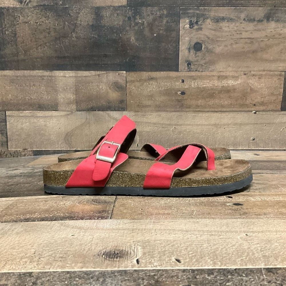 Mountain Sole WomenโsโSize 10 Hollie Footbed Sandals Red LeatherโAdjustable